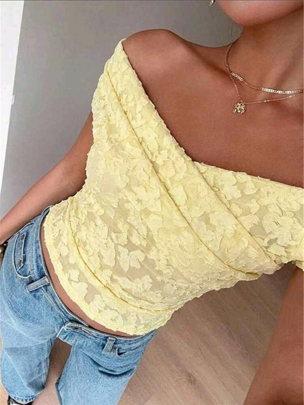Siren Gaze Jacquard Knit Floral  Top